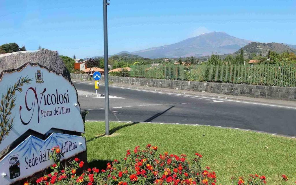 B & B Amici Dell'Etna Nicolosi Dış mekan fotoğraf