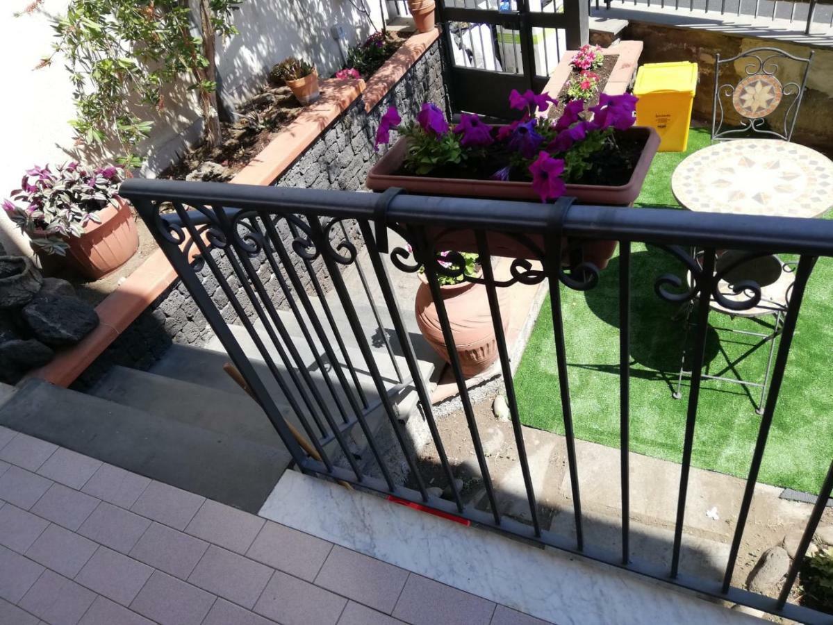 B & B Amici Dell'Etna Nicolosi Dış mekan fotoğraf